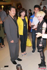 组图：《那五年》在港首映 赵雅芝不心急抱孙