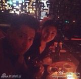 组图：众星欢乐庆圣诞 Angela可爱林志玲性感