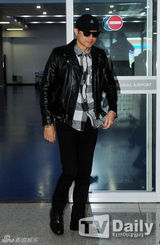 组图：釜山电影节开幕式 河智苑金亨俊将出席