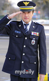 组图：KBS电视台新剧《强力班》海报拍摄现场