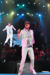 组图：贾斯汀-比伯香港开唱 劲舞自摸全场疯狂