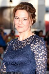 组图：评审团成员马蒂娜-戈黛特蓝色纱裙现身