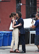 组图：凯拉-奈特利为新片拍摄浪漫吻戏