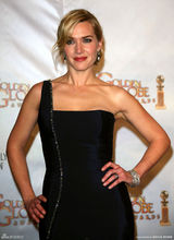 高清组图：凯特-温斯莱特现身后台 秀美胸魅力无穷