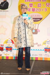 组图：陈敏儿出席幼儿活动 分享与孩子相处心得