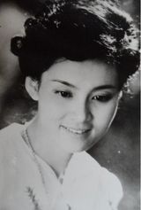 组图：58岁潘虹罕见绝美青涩照曝光