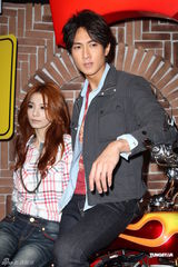 组图：吴尊秀健硕身材否认已婚 田馥甄展露性感曲线