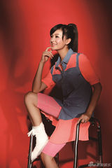 组图：戴娇倩封面写真讲述“女汉子”励志路