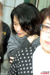 组图：台艺人徐风追思会 好友张菲余天现身致意