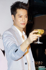 组图：周汤豪新碟挑战创作 欲送母亲Lady Gaga门票