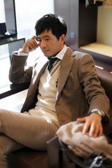 幻灯图：郭晓冬最新写真曝光 俊朗绅士高贵帅气