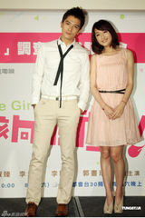 组图：邱泽自曝暗恋对象非郭采洁 盼望早日可以赛车