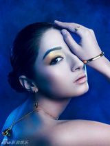 组图：麦迪娜梦幻珠宝大片登封面 造型百变完美颠覆