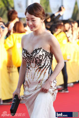 组图：任瑟雍孙恩书等众星亮相13届全州电影节红毯