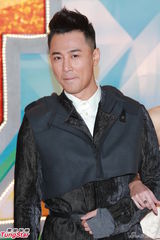 组图：徐子珊纤腰丰乳秀身材 林峰潮人装扮气场足