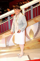 组图：邵逸夫亮相台庆 林峰吴卓羲否认因钟嘉欣反目