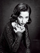 高清图：李冰冰登《Vogue》封面 化身复古摩登女郎