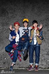 组图：快男全国巡演开唱在即 三强时尚大片曝光