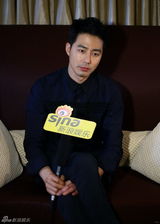 高清组图：独家对话赵寅成 帅气亲和谈笑风生