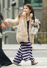 策划：明星宝宝着装大PK 小七苏瑞领衔萌妹子