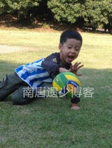 组图：44岁周冰倩6岁儿子曝光 上镜扮可爱