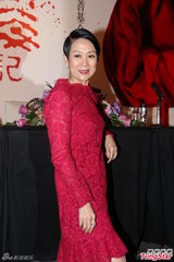 组图：白雪仙不敢上台怕吓人 陈宝珠怕师傅