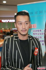 组图：吴浩康卫诗雅出席活动谈包容和谐