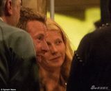 组图：格温妮丝与酷玩前夫聚餐 离婚仍如胶似漆