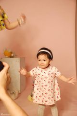 组图：李湘携爱女拍封面 小公主活泼大方有明星范儿