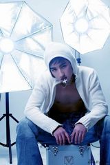 组图：武雨泽时尚大片曝光 邻家男孩清秀帅气