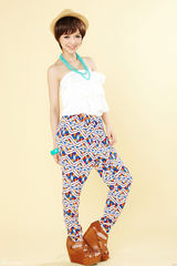 组图：班嘉佳帅气短发造型俏皮可爱