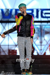 组图：少女时代BigBang等参加2012K-POP服装博览会