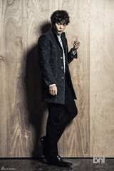 高清组图：朱元时尚写真曝光 黑色皮衣酷感十足