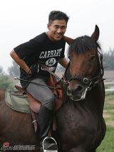 高清组图：邵兵廖凡张默加盟《让子弹飞》 姜文打造兄弟连