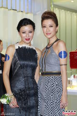 组图：李美凤享受现有生活 不考虑复出拍戏