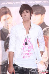 组图：汪东城推演《变4》 自断进好莱坞之路