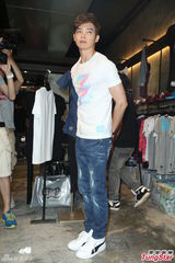 组图：辰亦儒返台会粉丝 期待重回歌手身份