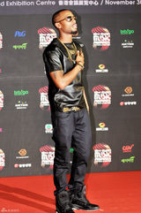 组图：MAMA红毯百张美图中韩明星争艳 韩彩英典雅