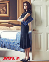 组图：韩星韩惠珍婚后首拍写真 展高贵浪漫气质