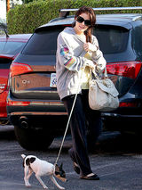 幻灯：泰拉-班克斯跳钢管舞 Snoop Dogg当厨师