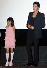 高清图：韩星元彬《大叔》试映 新片拯救被绑架女孩