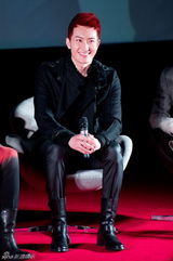 组图：SJ-M新专辑发布 秀搞笑中文