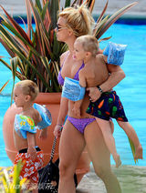 组图：盘点布兰妮与儿子温馨瞬间