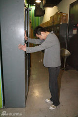 幻灯图：文章录制《大牌生日会》 笑称最怕嘉宾爆料