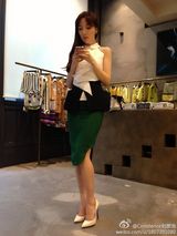 组图：王励勤主播女友微博晒美艳靓照