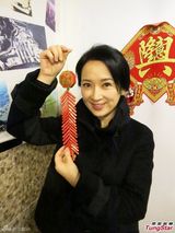 组图：张兆辉洪天明捐奖金抽奖 慰劳同事