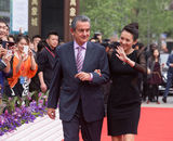 组图：章子怡成都代言活动 黑衣透视装亮相