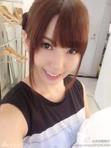 组图：波多野结衣全裸按奶球 性感美照曲线傲人