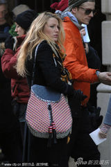 组图：布莱克拍《绯闻》遭风吹 莉顿与艾德再续前缘