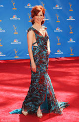 高清图：艾美奖红毯 凯莉-佩斯顿礼服花影斑驳